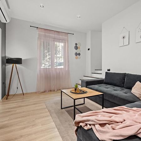 Apartment Rose 普拉 外观 照片